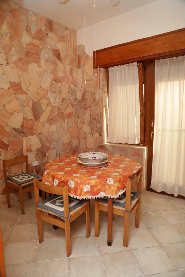 Luxury Apt Apartment Calasetta Exterior photo